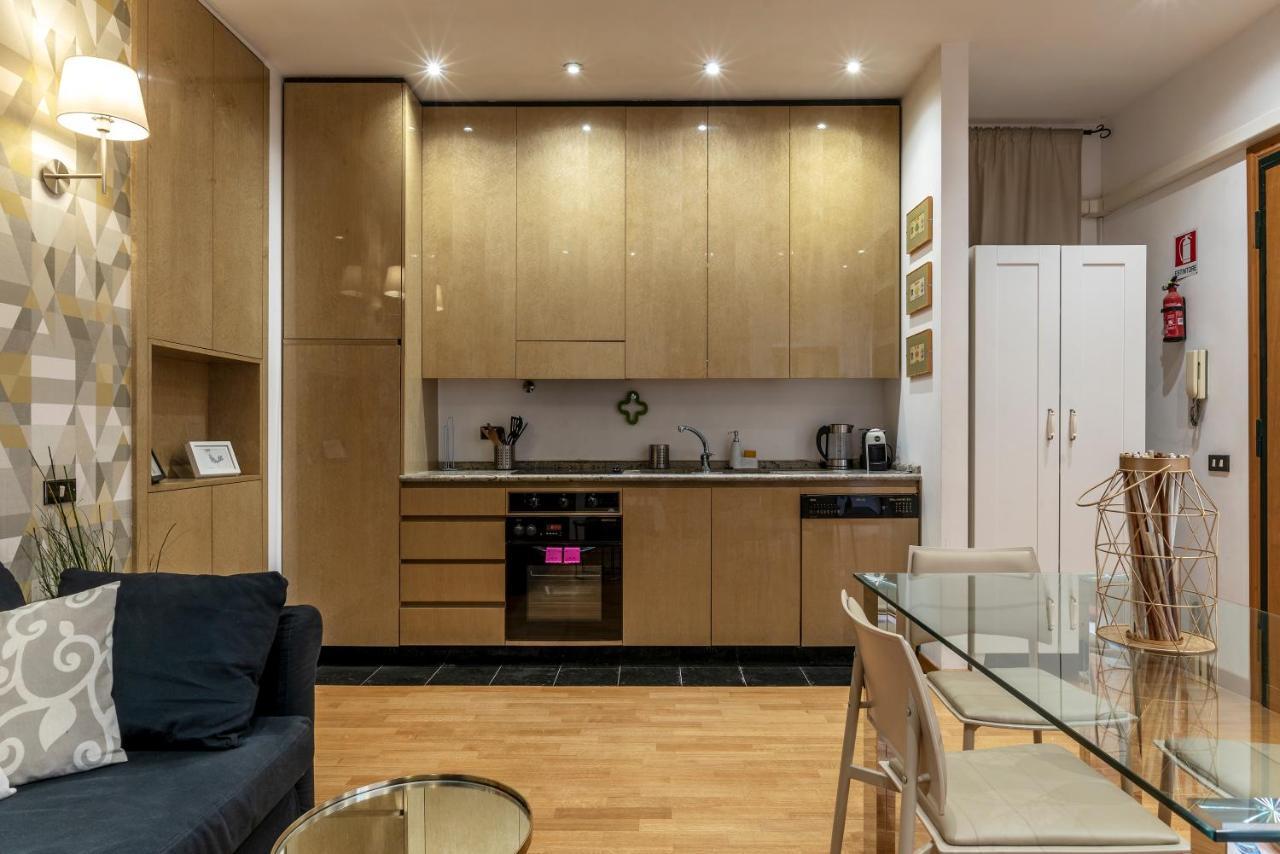 רומא Piazza Di Spagna Elegant Flat מראה חיצוני תמונה